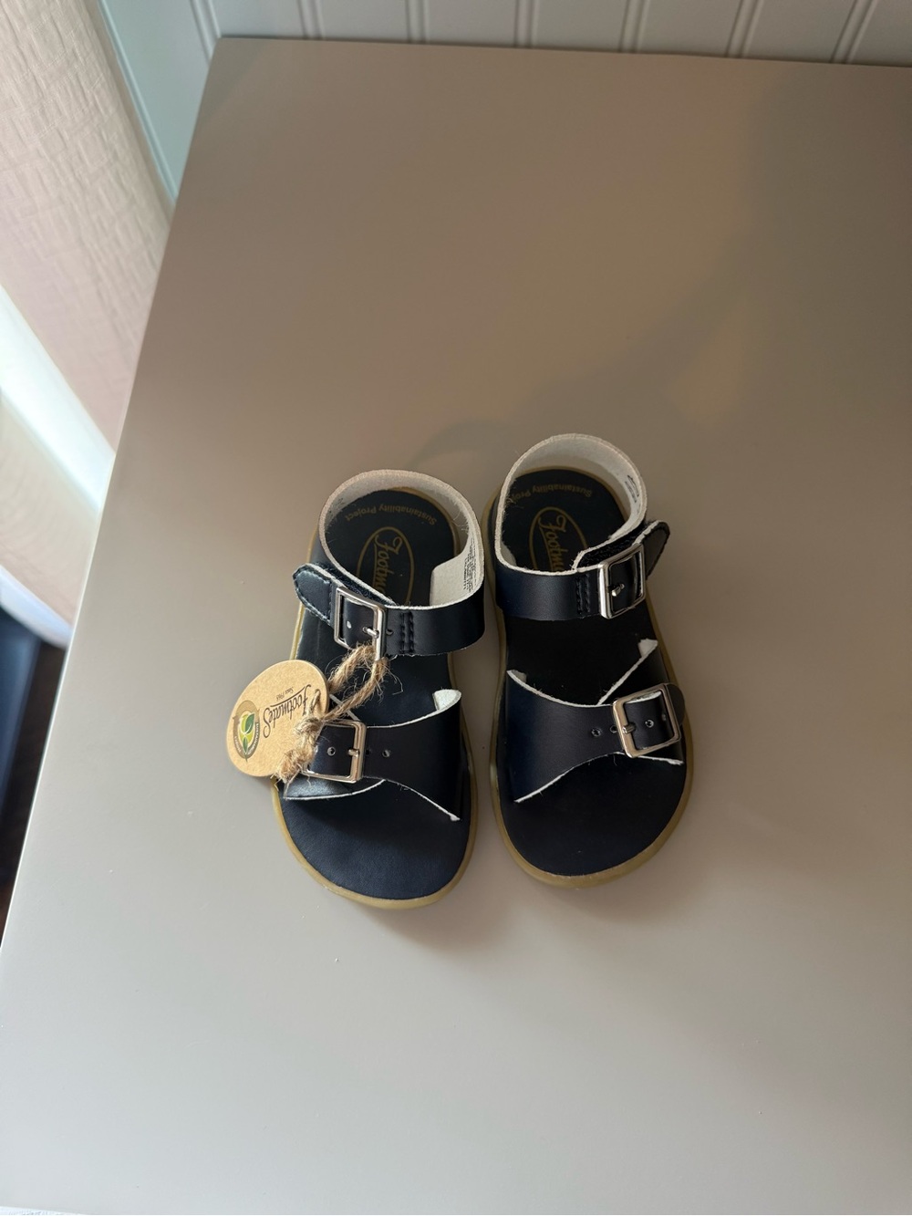 FootMates Navy Kids Sandals Size 6